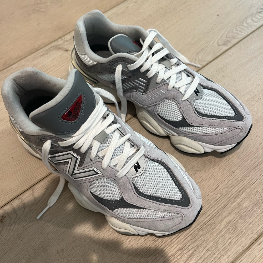New Balance 9060 rain cloud size 7.5